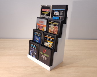 Stojak na kartridże z grą Atari 2600