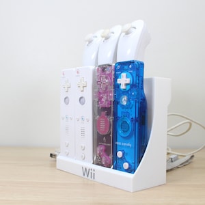 Wii Controller and Nunchuck Display Storage Stand image 2