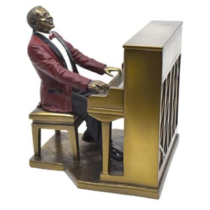 Bronze-Tone Pianist Statue: Vintage Musician Figurine with Grand Piano