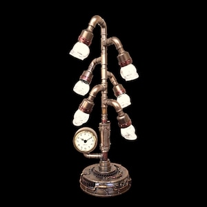 Steampunk Illuminated Table Clock – Industrial Pipe Lamp with Skull Bulbs – Vintage Retro Decor – Unique Gift for Men – 43cm