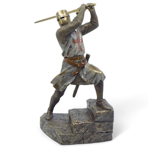 Figura de caballero templario pintada a mano: decoración medieval con acabado en bronce (30,5 cm/12 pulgadas)