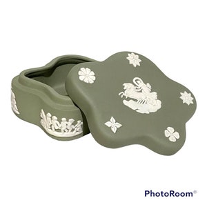 Vintage Wedgewood Trinket Box