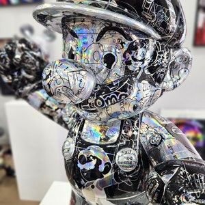 Patryk Konrad - Mario popart sculpture - holographic comic edition - limited edition.