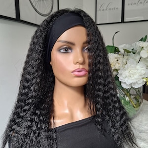 Beautiful soft and kinky wavy headband wig. In natural black.