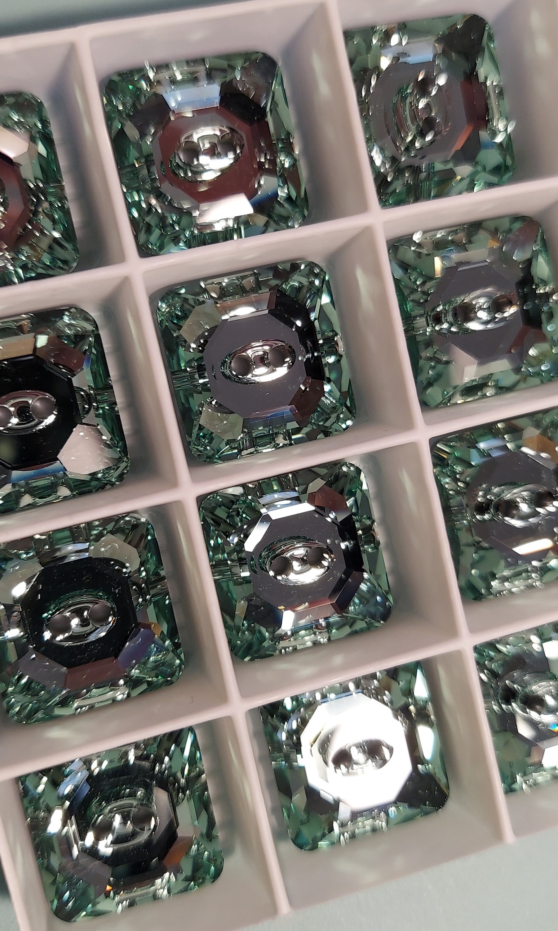 Swarovski Vintage RARITY 3017 Factory Half Box Chrysolite M-foiled 16mm ...