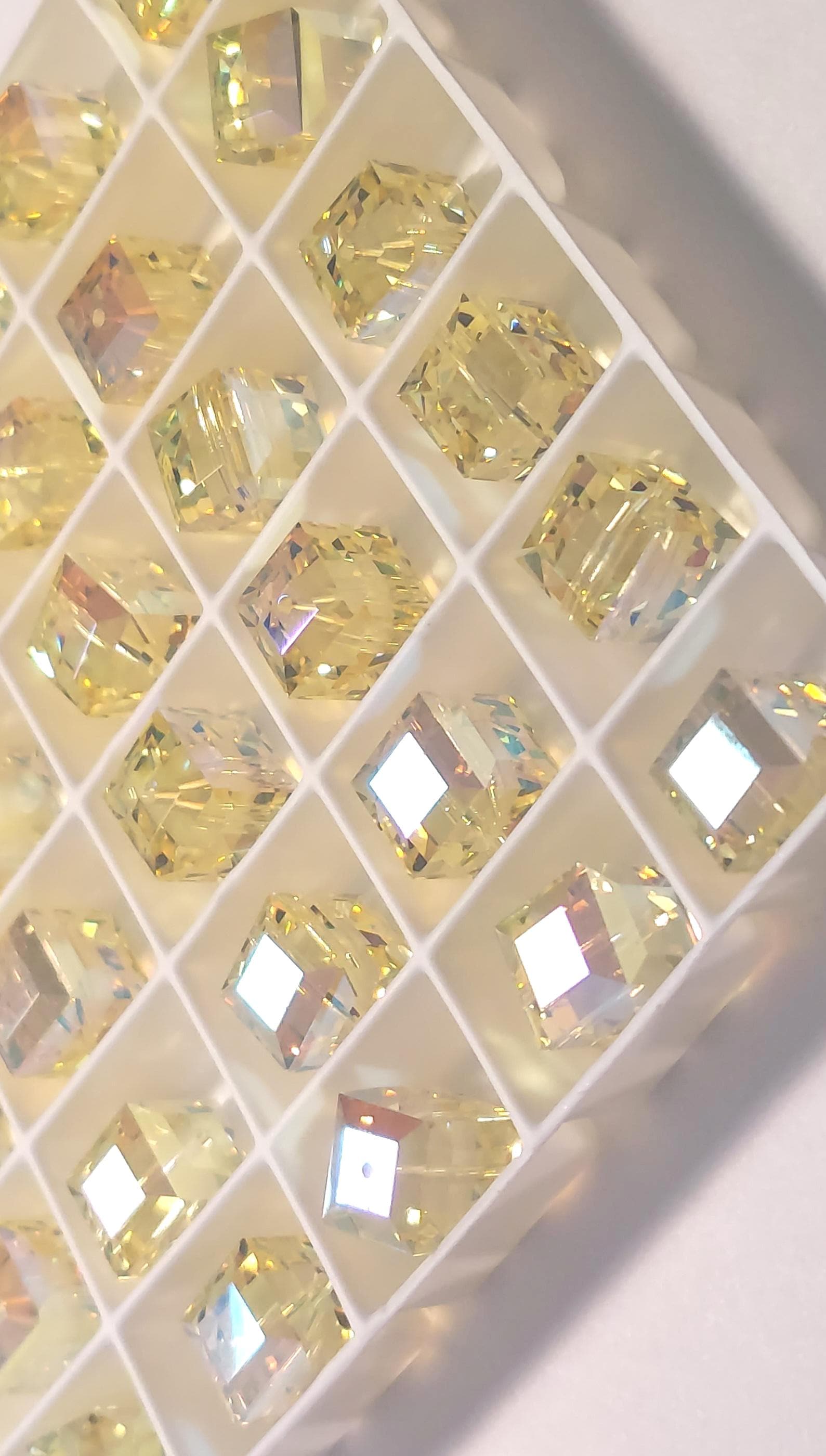 sKK スワロフスキー　#4610 18×13mm 35個 4610 – 貴和製作所オンラインストア