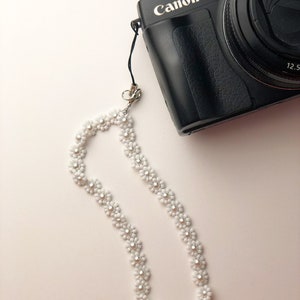 fiore & i FLORAL mobile phone chain made of pearls for mobile phones and cameras image 2
