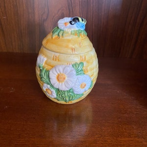 Bumble Bee Hive sugar bowl Brilliant Yellow Floral