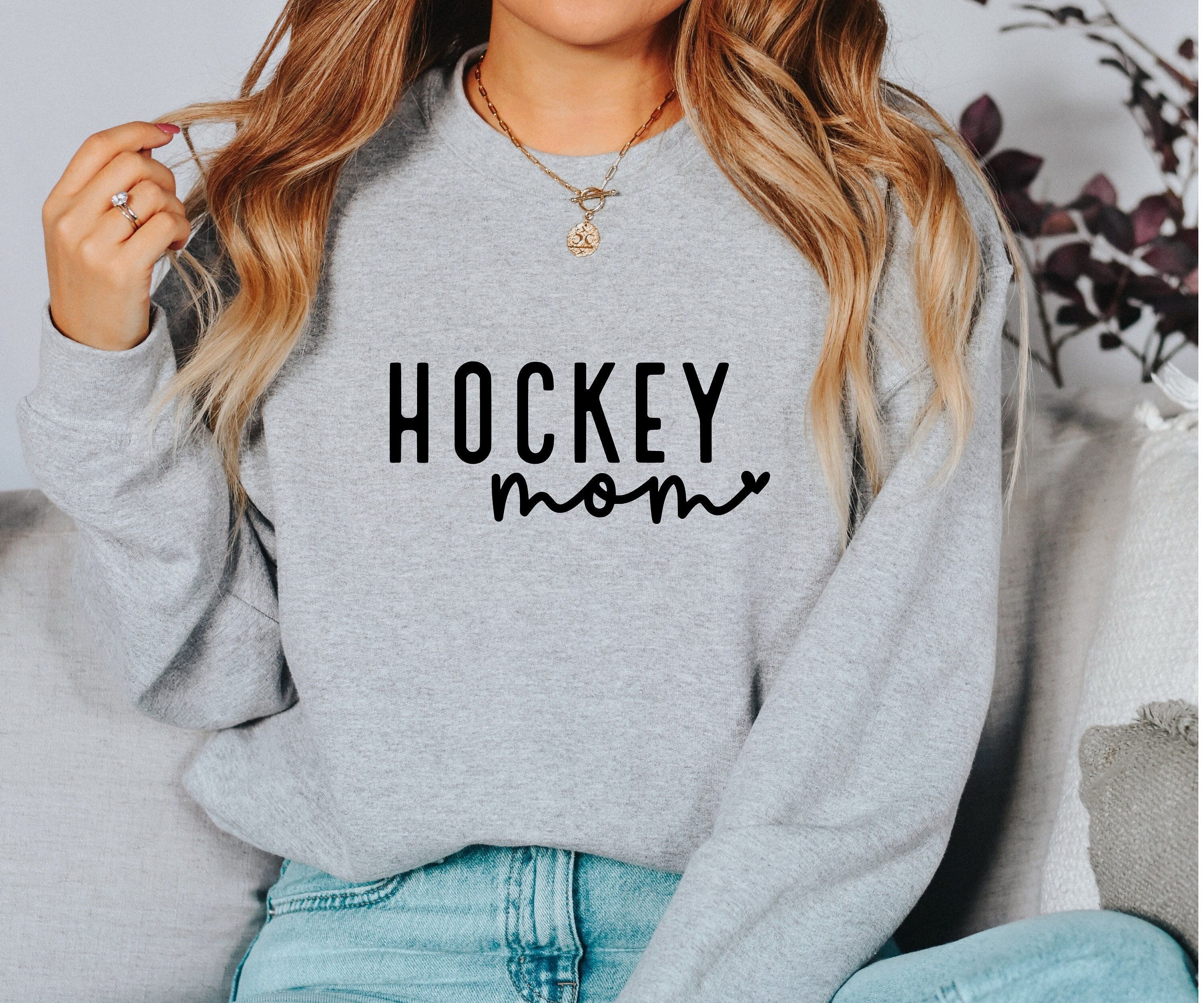 MagnosGifts Hockey Mom Crewneck Sweatshirt, Hockey, Mom, Game Day, Ice Hockey, at The Rink, Hockey Lover, Hockey Mom Gift