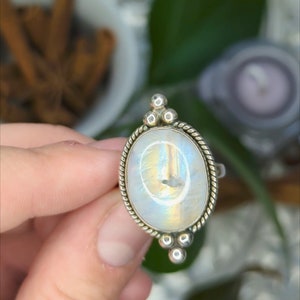 Rainbow Moonstone | Sterling Silver Ring
