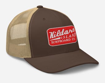 Outer Banks Mesh Back Hat - Kildare Island Surfboard Co. Trucker-Cap für Strandtage
