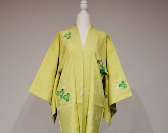 Vintage Silk Kimono Jacket Haori, Japanese Kimino Robe, Apple Green Kimono, Traditional Authentic Kimono Fashion, Japanese Clothing