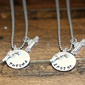 Thelma and Louise Necklace Set –
