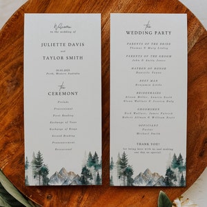 Könnte beinhalten: Hochzeitszeremonie-Programm mit einem Aquarell-Design aus Bergen und Wald. Das Programm listet die Reihenfolge der Ereignisse für die Zeremonie und die Hochzeitsgesellschaft auf.
