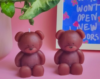 Sculptural Bear Candle – Hand-Poured, Playful Home Decor