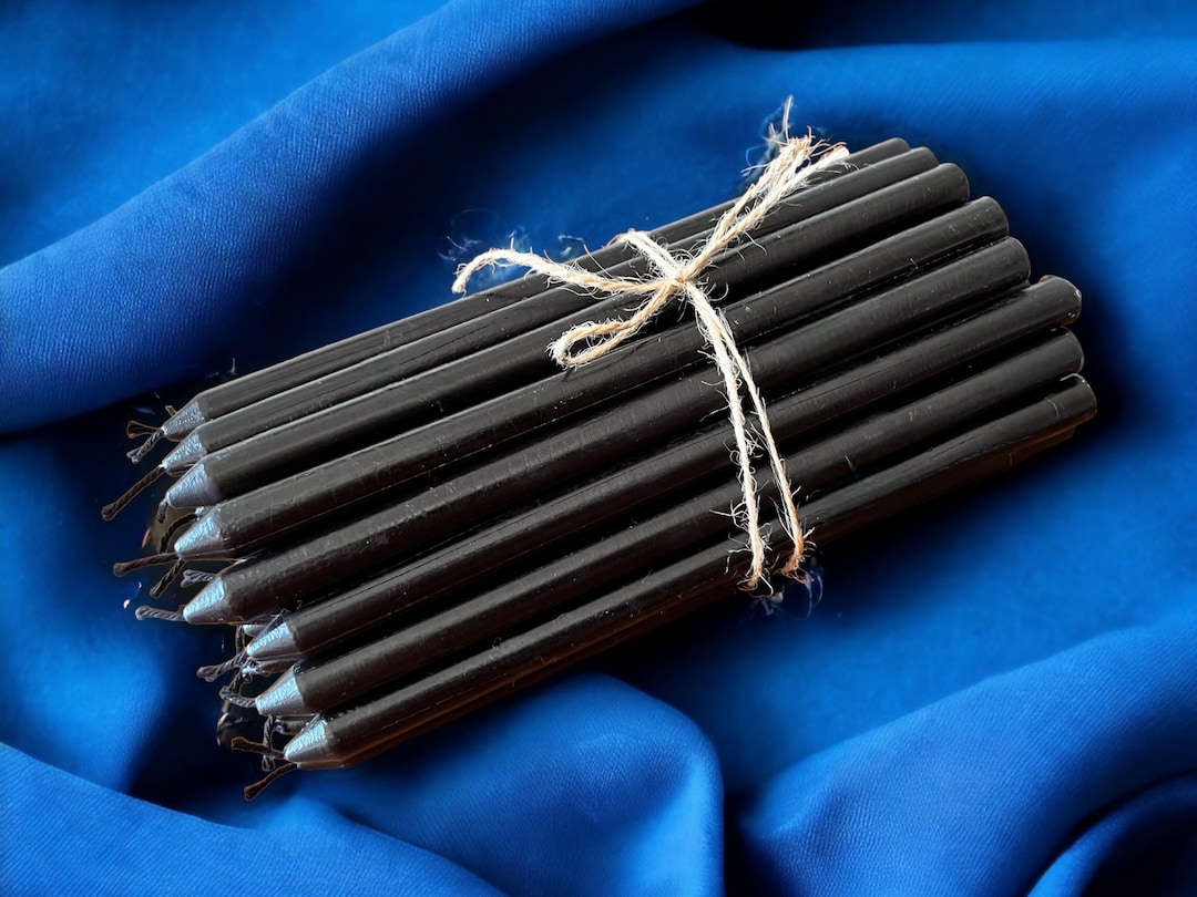 Black Beeswax Ritual Candle, 7.3