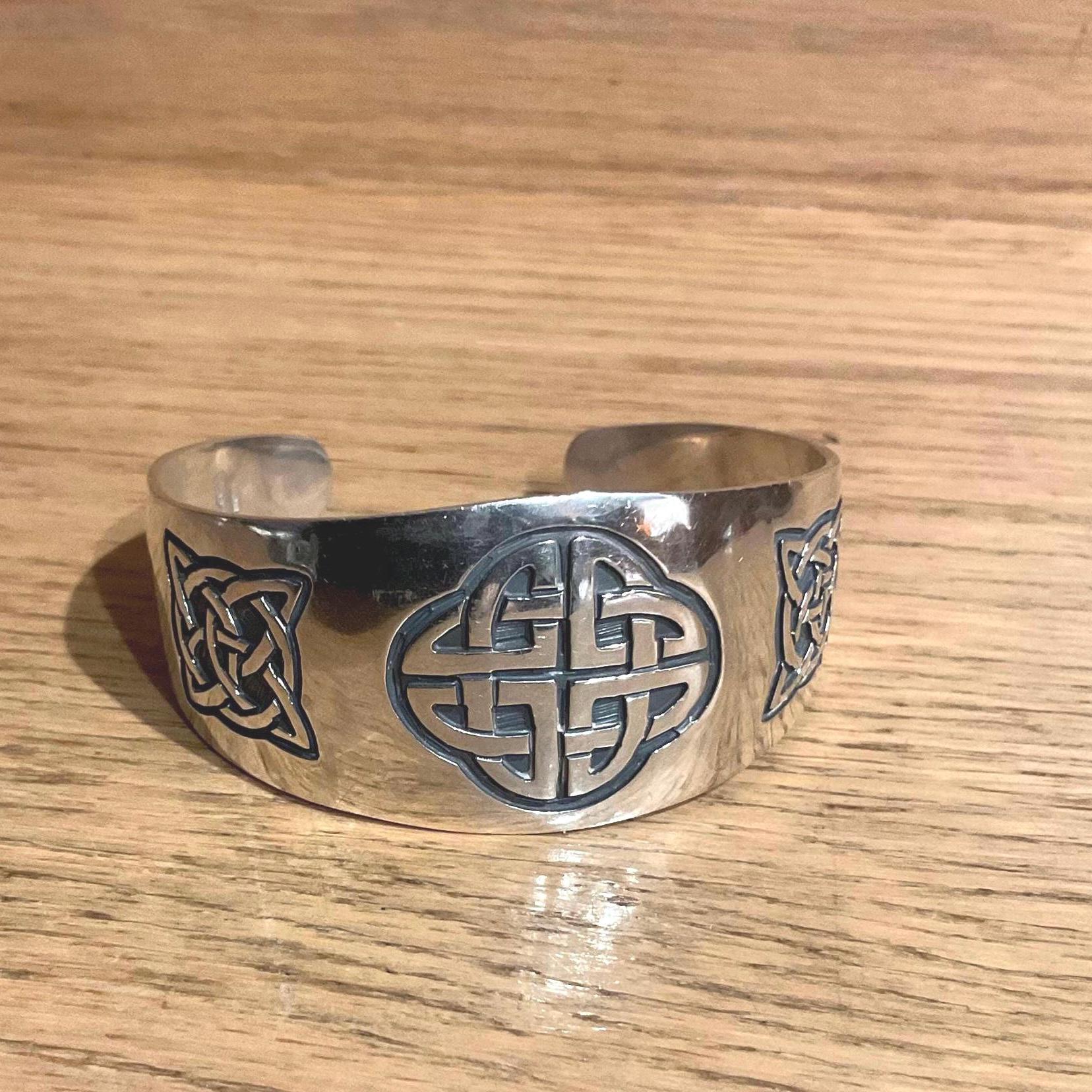 Stuart Nye Bracelet - Etsy
