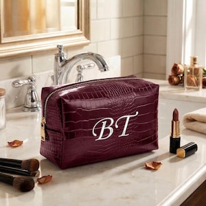 Personalized Crocodile Texture Makeup Bag, Custom Initial Cosmetic Pouch