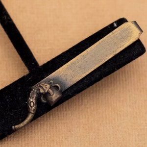 Vintage Gold Tone Kraken's Touch Tie Clip - Y13