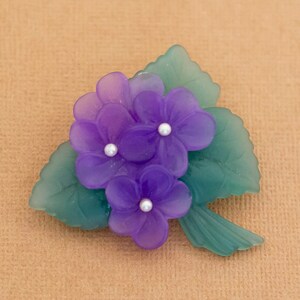 Vintage Art Nouveau Purple Vibrant Floral Leaf Brooch by Avon - Y5