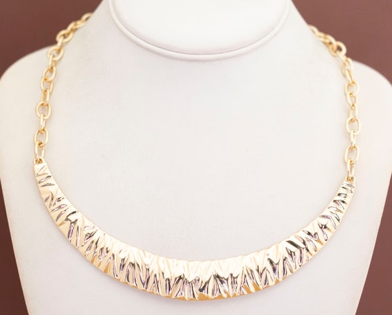 Vintage Gold Tone Shiny Lovely Bib Necklace 20 in… - image 2