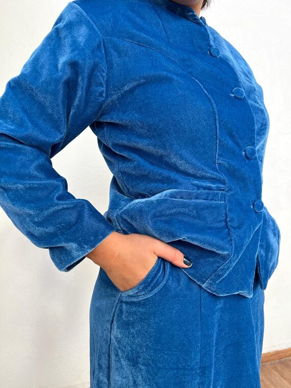 60s 70s Blue velvet set / 1970s blue velvet skirt… - image 3