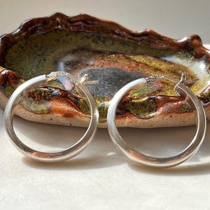 90s Hoop Earrings Sterling Silver 925 Classic Large Hoops Simple Vintage Latch Back Hoops Retro Silver Huggie Earrings Stacking Hoop Set