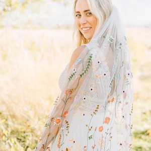 Wildflower Bridal Veil | Multicolor Floral Lace Bridal Veil | Custom Floral Bridal Veil |1 Tier Floral Bridal Veil | Unique Wedding Veil