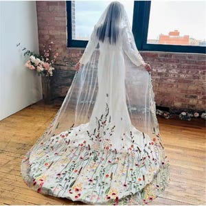 Wildflower Bridal Veil | Multicolor Floral Lace Bridal Veil | Custom Floral Bridal Veil |1 Tier Floral Bridal Veil | Unique Wedding Veil