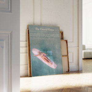 Coastal Cowgirl Wall Art Zeitung, surft Cowgirl, beachy Wandkunst | Western Vintage, Wohnheim Retro Surfen, druckbare Kunst
