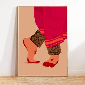 Puede incluir: Una impresión artística enmarcada que presenta una ilustración estilizada de pies adornados con ghungroos, cascabeles tradicionales en los tobillos. Los pies se representan en un tono cálido, rojo-anaranjado, con detalles rojos en los dedos. La figura lleva una prenda roja vibrante con rayas naranjas.