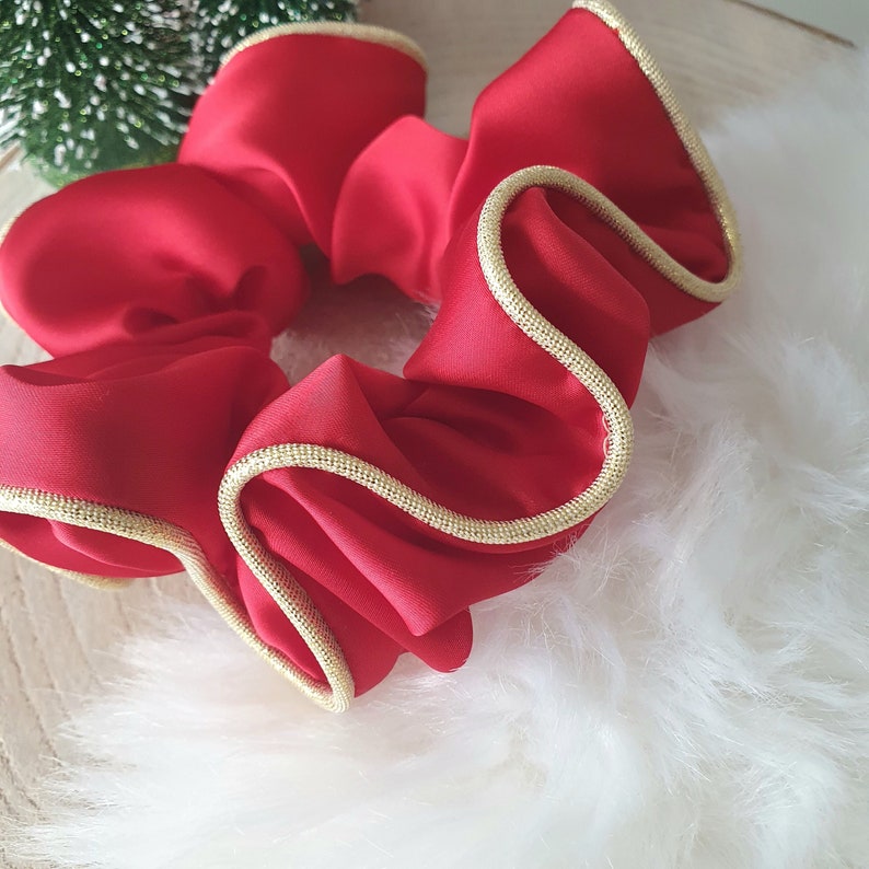 Chouchou satin rouge , Chouchou Satin paillettes, accessoires cheveux de fêtes, cadeaux Noël , cadeaux pou elle Rouge