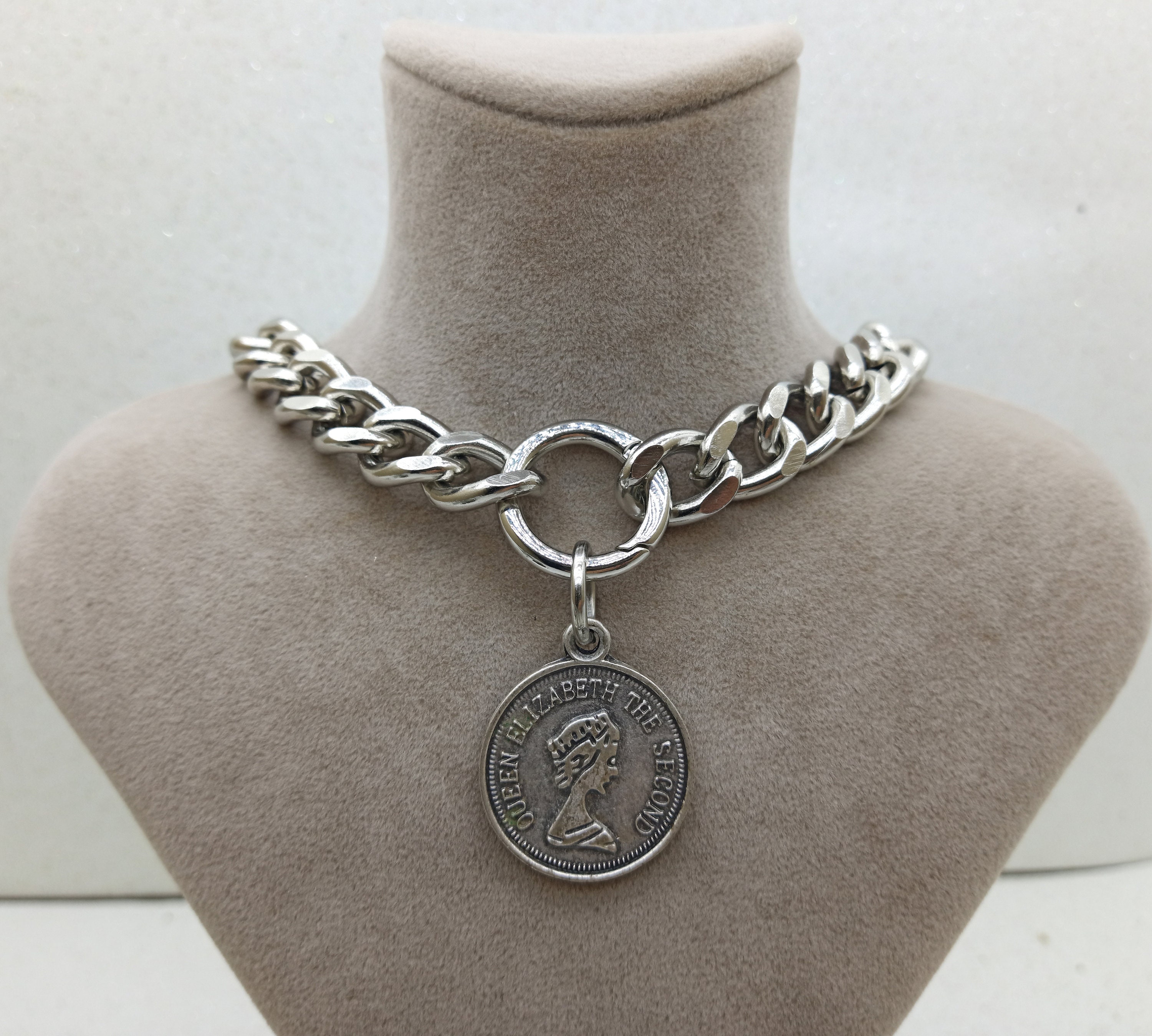 Princess Queen Chain Queen Elizabeth II Coin, Cuban Link Chain Necklace - British Heritage ...
