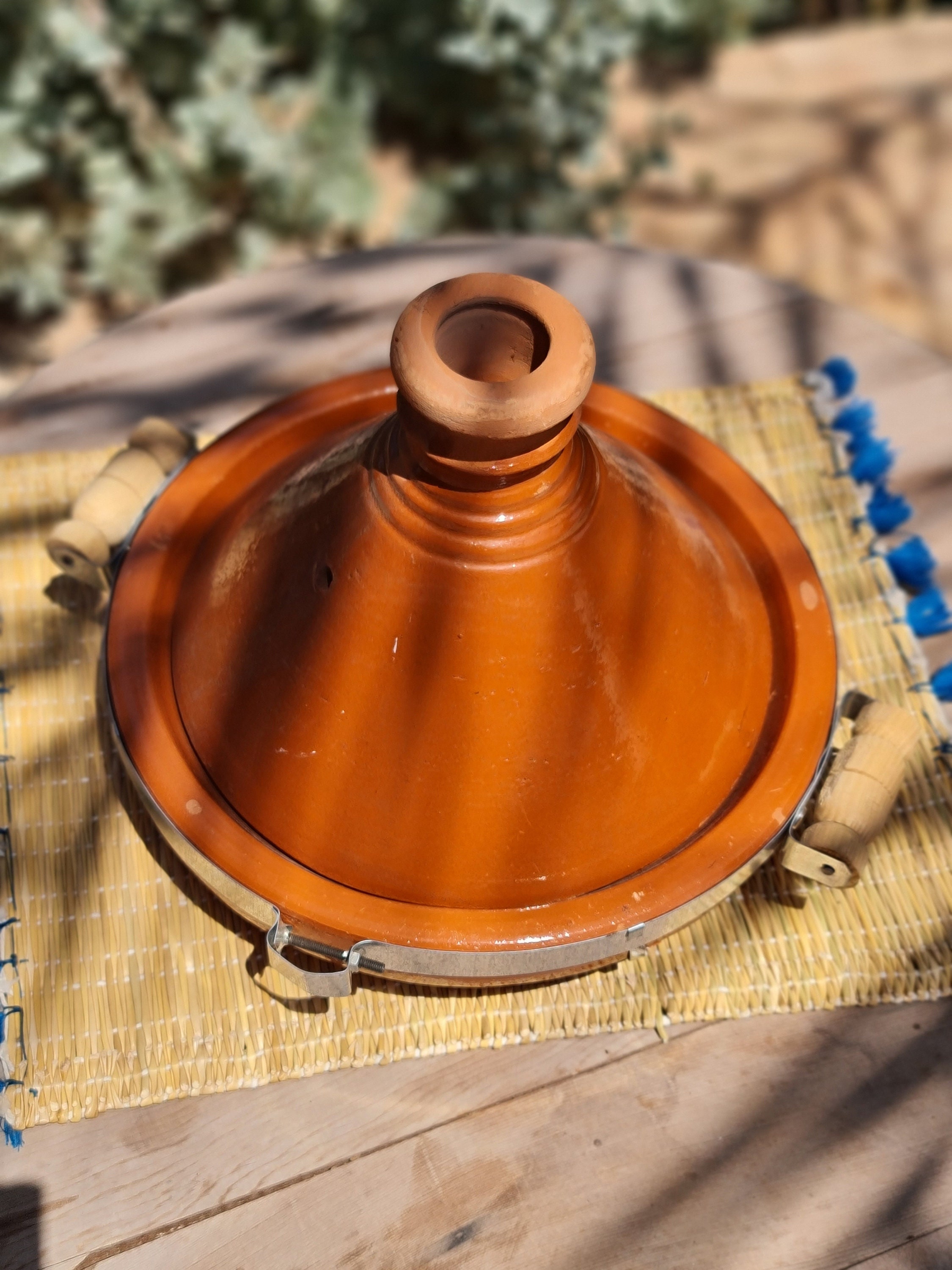 Tajine du Maroc 27 cm en terre cuite sans plomb avec cercle de protection