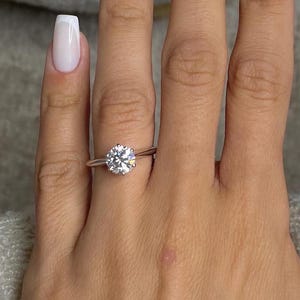 1.50 Carat Round Cut D-VVS2 IGI Certified Lab Grown Diamond Solitaire Engagement Ring / 14k Gold 6 Prongs Diamond Ring / Classy & Elegant