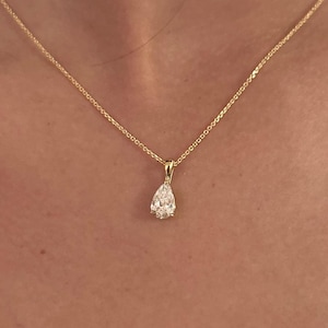 1 Carat Lab Grown Diamond Necklace For Ladies , Pear Shape Solitaire Pendant 14k Gold Necklace , Pear Shape Diamond Pendant Gift For Her .