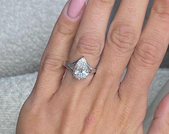 3 Carat Lab Grown Diamond Engagement Ring / Pear Shape Diamond Solitaire Unique Split Shank Ring / IGI Certified Pear Cut Diamond Ring / 14k