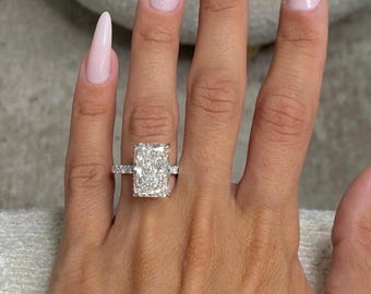 DREAMY 10.50 Carat Radiant Cut E Color VVS2 Clarity Lab Grown Diamond Engagement Ring With Side Pave & Hidden Halo / 18k Gold Masterpiece /