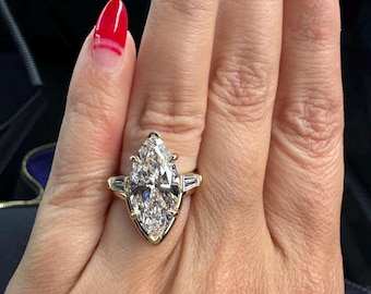 5.70 Carat Marquise Cut Lab Grown Diamond / E-VVS2 IGI Certified / Three Stone Engagement Ring / Side Baguettes 18k Yellow Gold Unique Ring