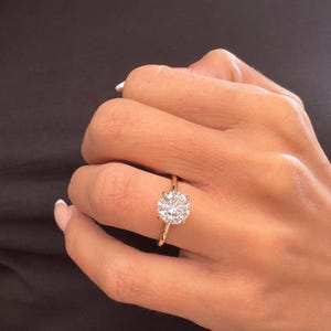 2 Carat Round Cut Lab Diamond Solitaire Engagement Ring – 14k Yellow Gold, IGI Certified
