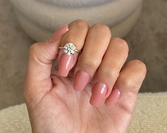 2.00 Carat IGI Certified Round Cut Lab Grown Diamond Ring / Minimalist Solitaire 4 Prongs 14k Thin Ring / Round Cut Diamond Engagement Ring