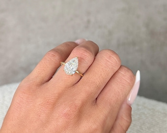 4 Carat Pear Shape Lab Grown Diamond Solitaire Engagament Ring | 18k Yellow Gold Thin Band | IGI Certified