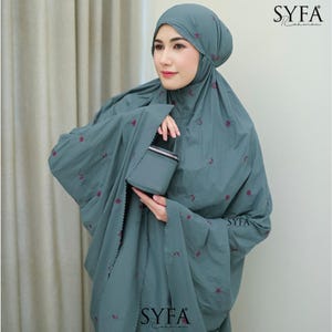 Mini Mukena de viaje con bordado de flores, portátil, sencillo, 2 en 1, para oración islámica, para adultos, el regalo perfecto para mujeres musulmanas, vestido con hiyab.