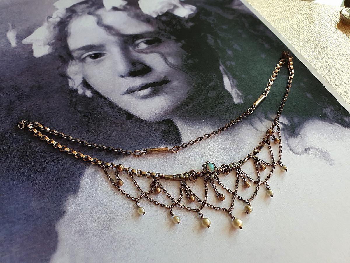Victorian festoon necklace, gold double, natural opal, pearls