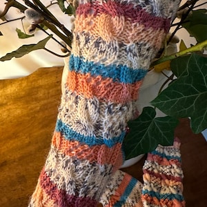 Handstickade strumpor storlek 41-42