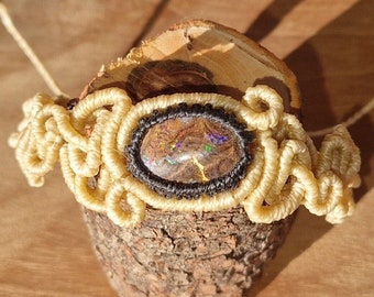Electric-Koroit-Boulderopal macramé bracelet