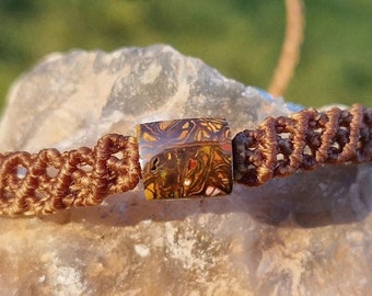 Boulderopal macramé bracelet