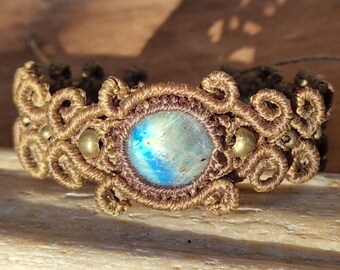 Labradorite macramé bracelet