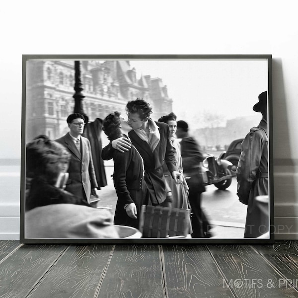 The Kiss by the Hotel de Ville | Vintage Paris 1950 | Wall Decor | Premium Quality Print