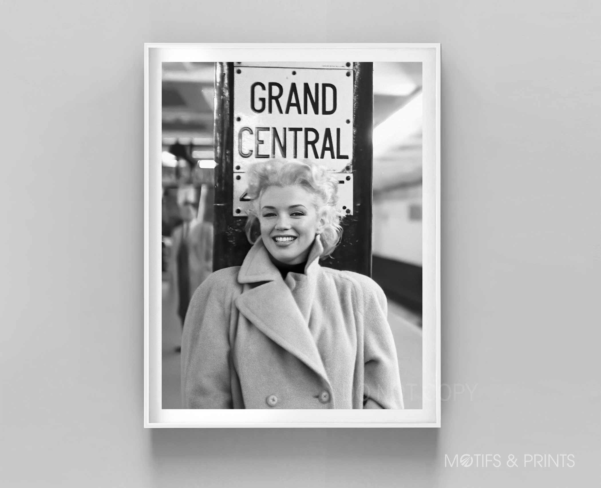 Marilyn Monroe Print | Grand Central Station March 2, 1955 in New